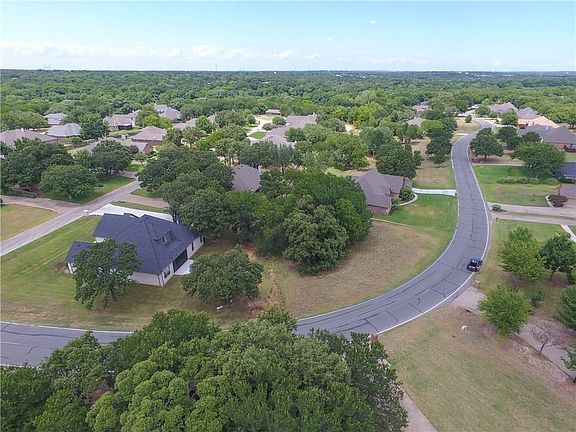5th image of 7006 Westover Dr