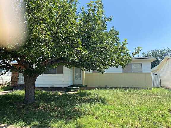 3rd image of 3804 Walnut Ave
