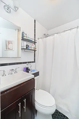 Rented by Living New York | media 13