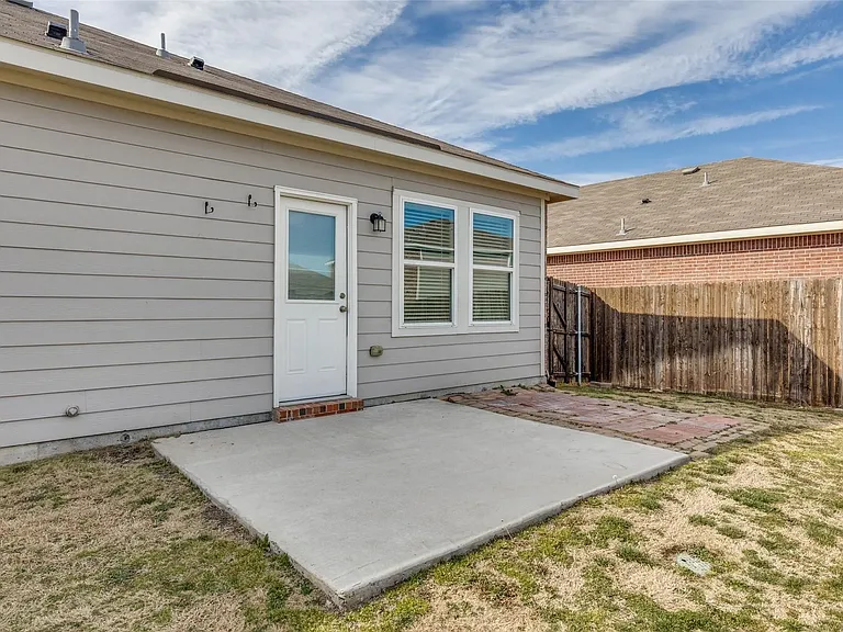 6536 Trident Ct — Photo 16