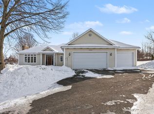 4964 Laurelwood Dr, Hudsonville, MI 49426