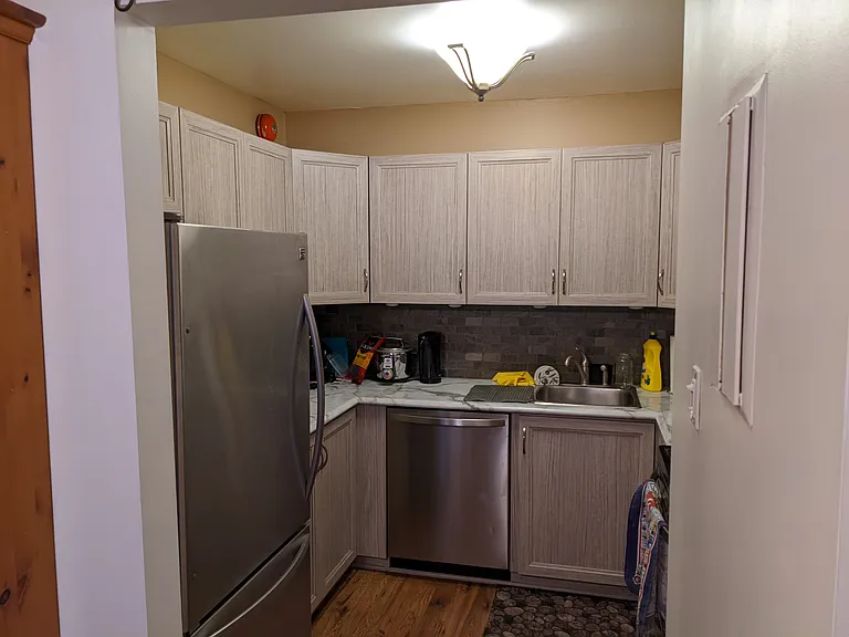 160 Bruyere St #3 — Photo 8