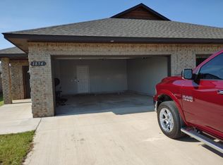 1854 Cypress Ln, El Reno, OK 73036