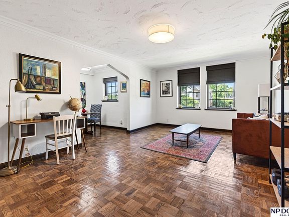 5th image of 4907 Davenport St APT 5