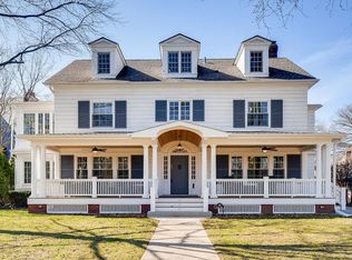 178 Nuttall Rd, Riverside, IL 60546