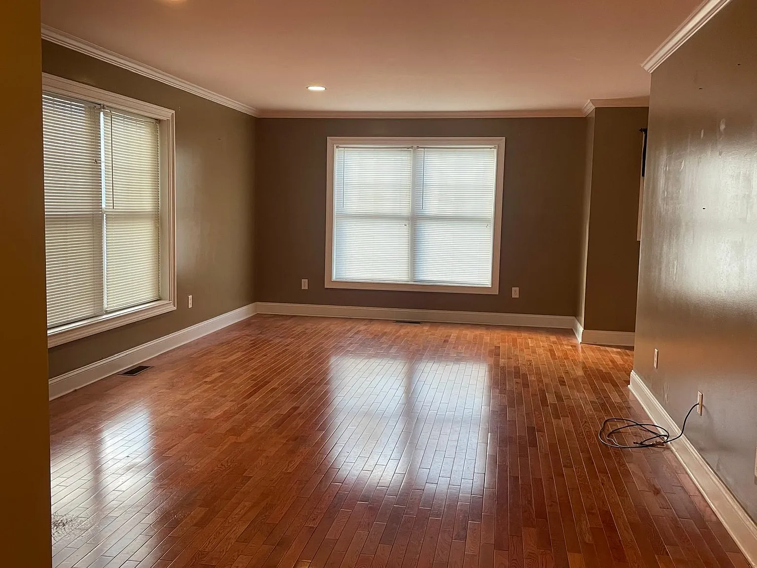 2 bed, 2.5 bath, 1380 sqft, $2,200 — Photo 1