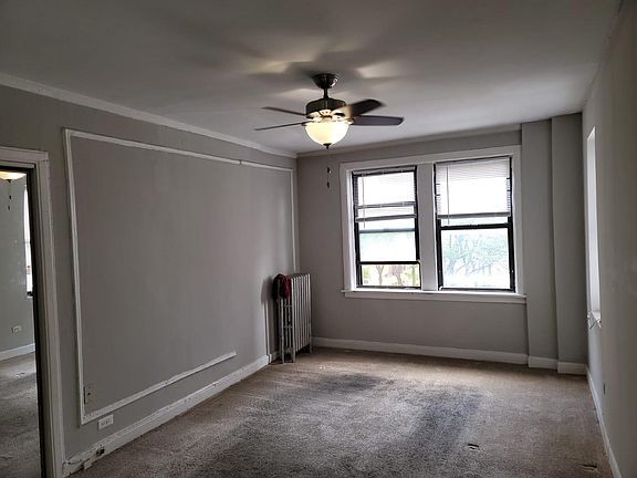 5th image of 55 S Everett Ave #408