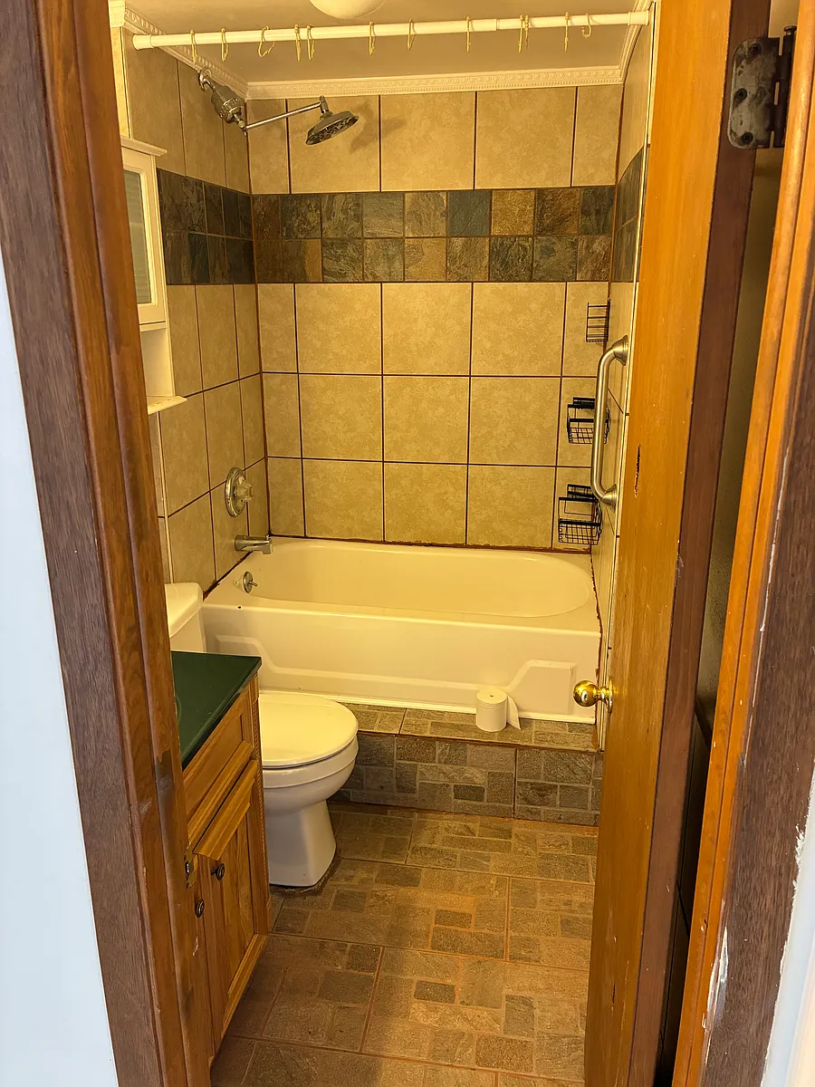 Photo 2 of 5 - 154 El Paso Blvd #1/2 - Manitou Springs, CO Building Photo - 154 El Paso Blvd #1/2