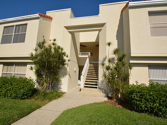 2nd Floor. Park in front.
