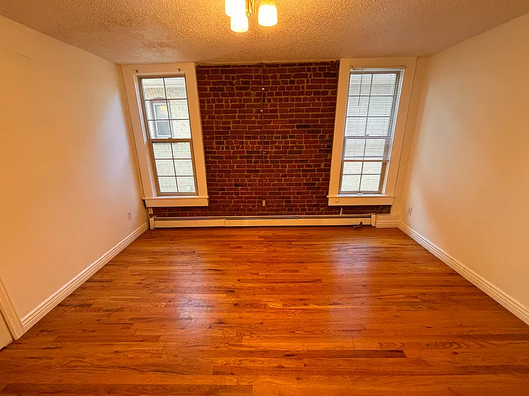 1632 N Franklin St #4 — Photo 2