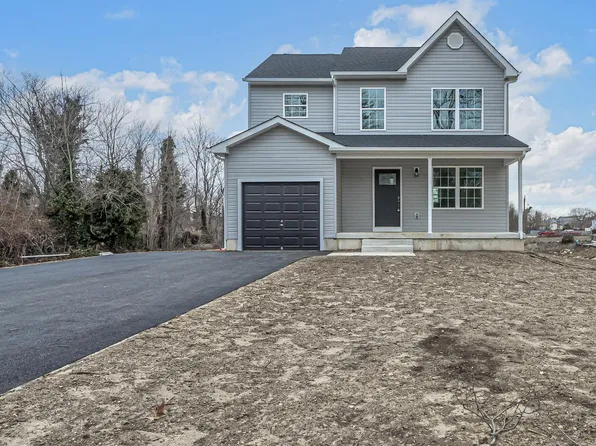 630 E Peach St, Vineland, NJ 08360