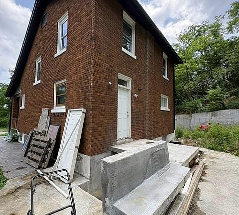 2nd image of 3087 Moosewood Ave