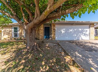 3414 Green Hill Dr, Arlington, TX 76014