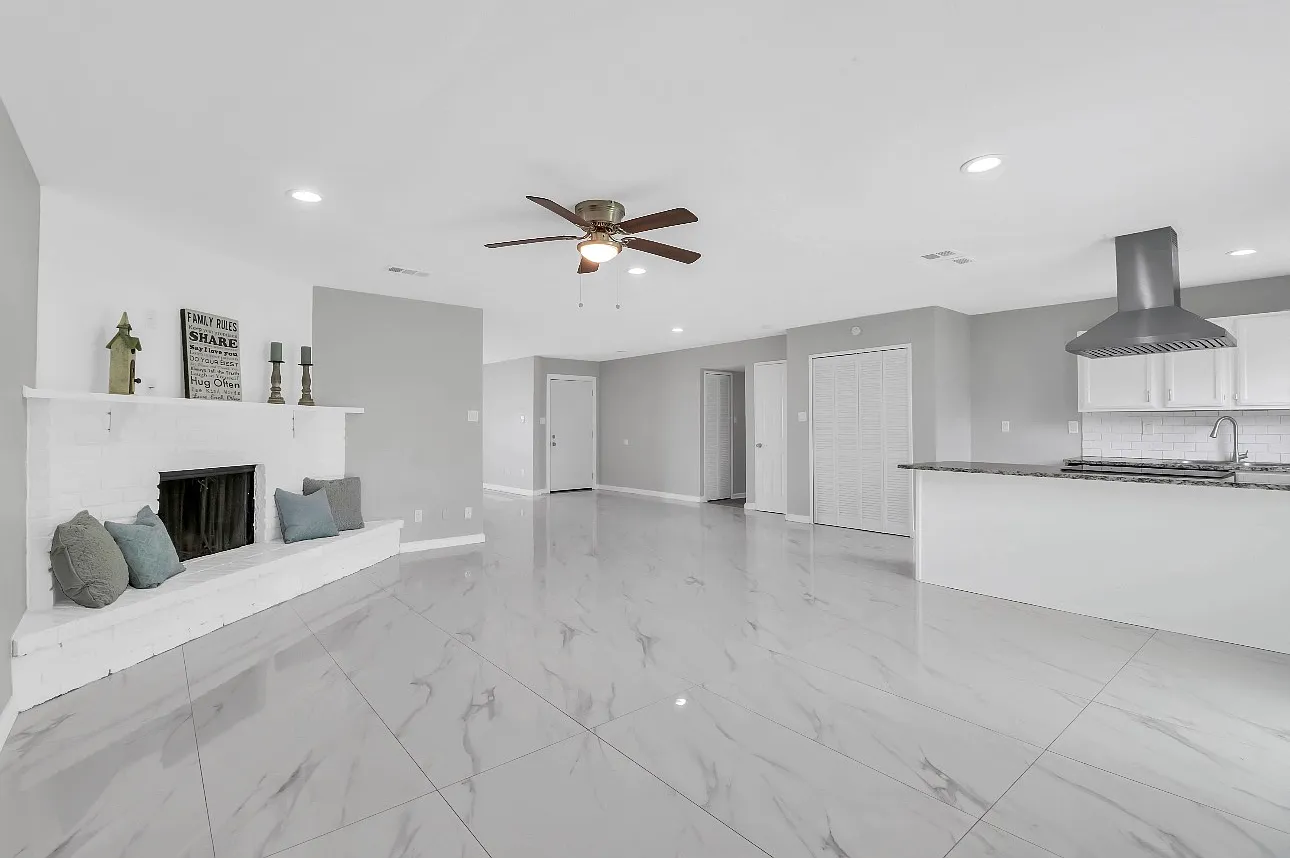 3 bed, 1916 sqft, $2,250 — Photo 4