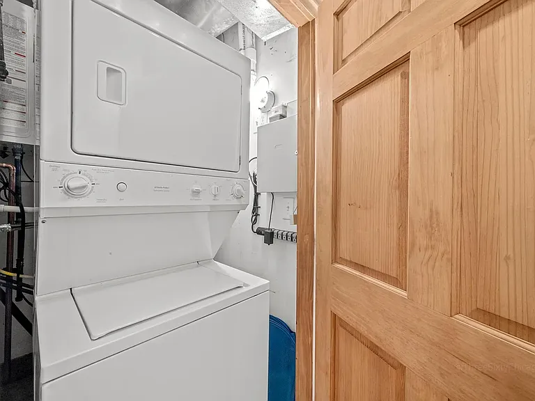 1421 W Augusta Blvd #1F — Photo 19