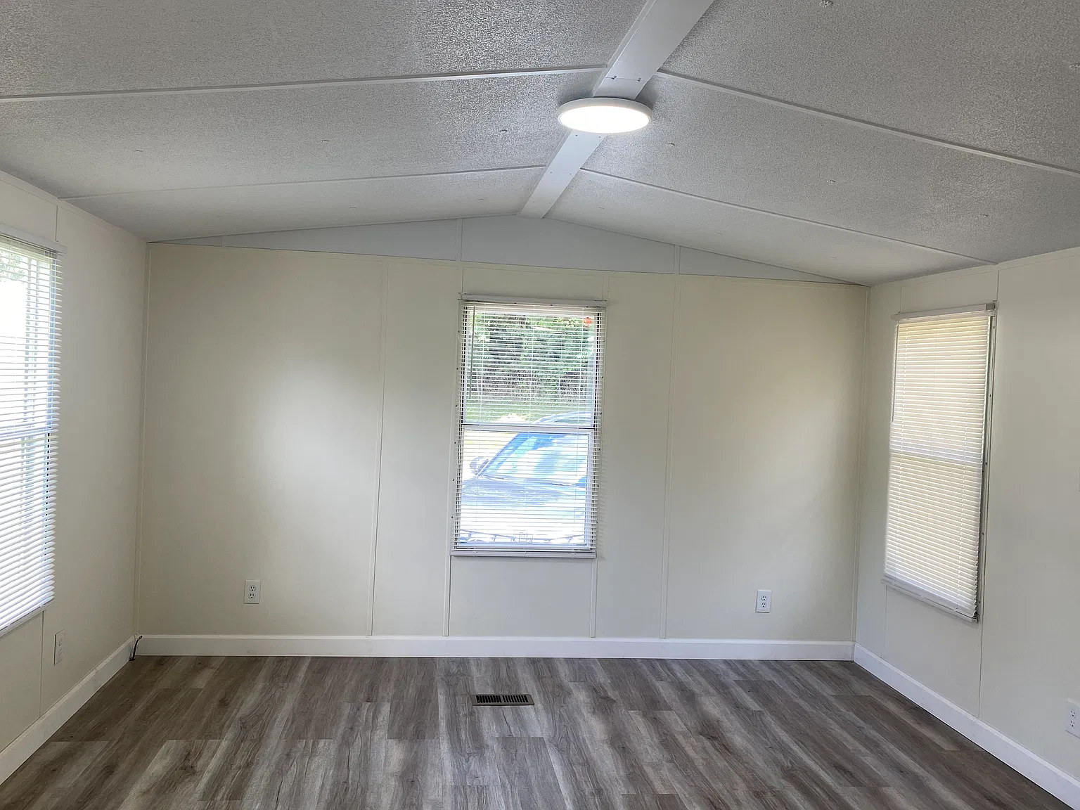1 bed, $850 — Photo 3