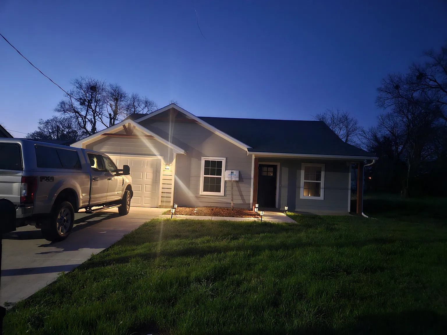 3 bed, 1200 sqft, $1,500 — Photo 1