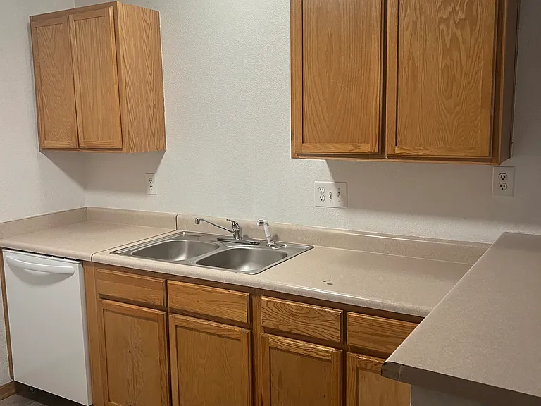 1120 City Park Ave #B102 — Photo 3
