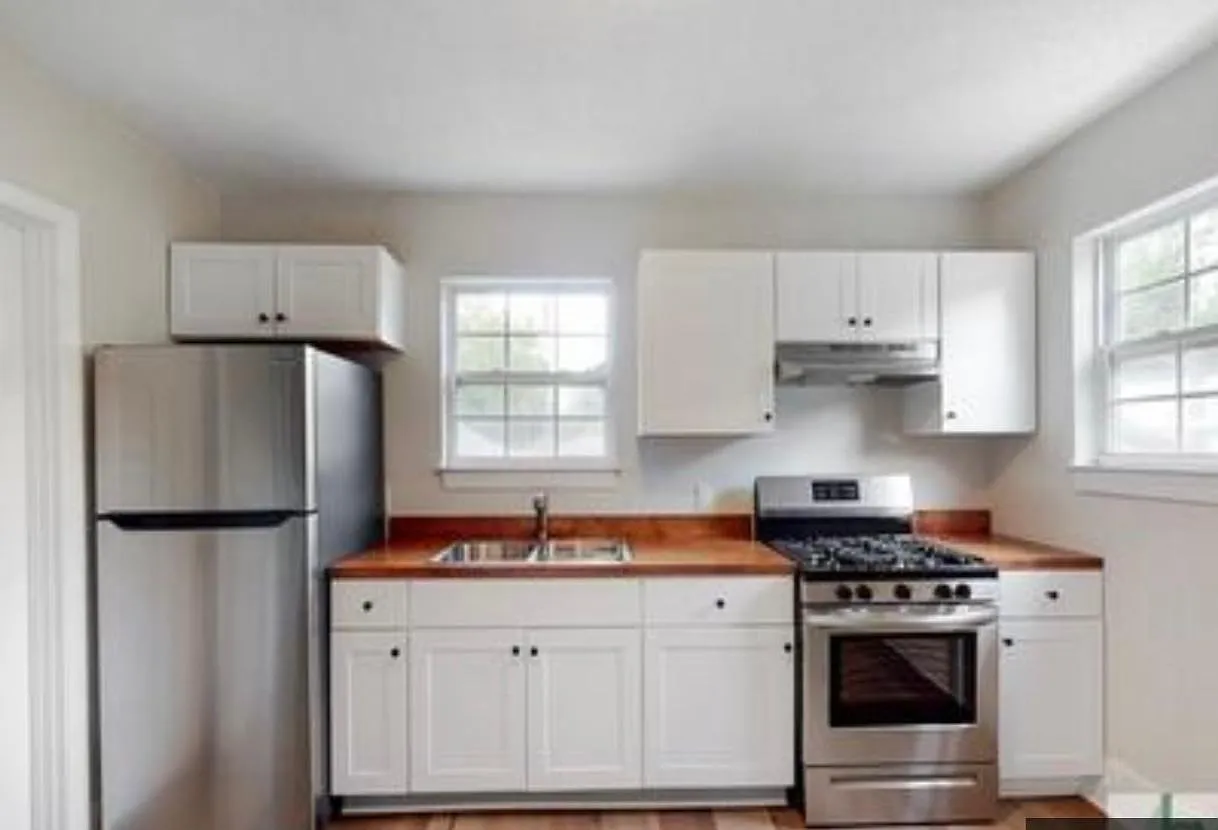2 bed, 800 sqft, $1,700 — Photo 4