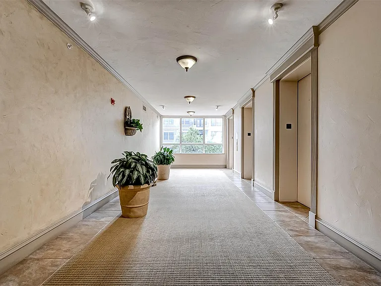 5150 Hidalgo St #402 — Photo 17