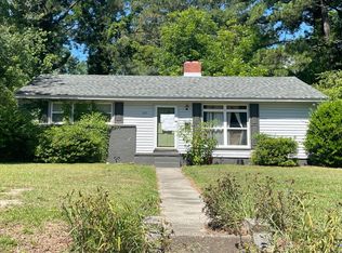 605 9th St, New Bern, NC 28560