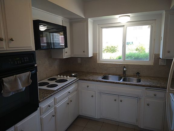 3rd image of 3755 Vista Campana N Unit 58