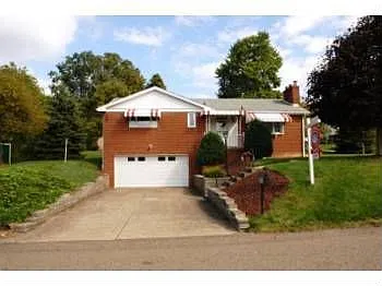 2818 Jo Alyce Dr photo 1