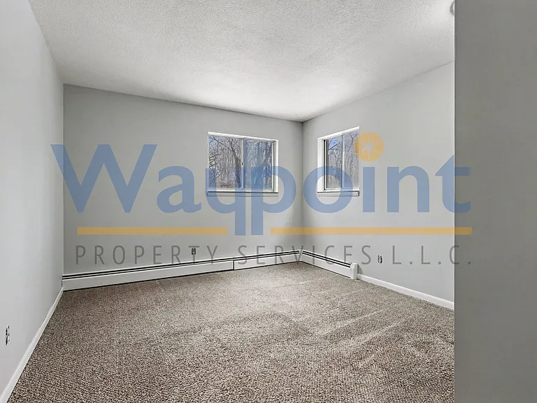 908 E Oak St #3 — Photo 11