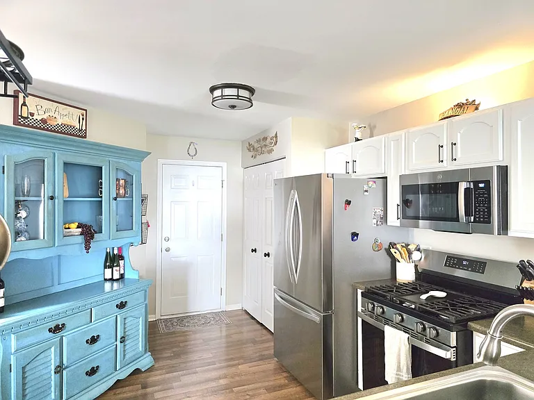 10884 Cape Cod Ln #10884 — Photo 7