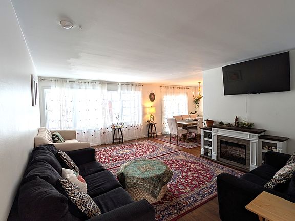 4th image of 232 Kilpatrick Ave