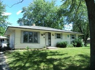 420 Arnold Ave, Rockford, IL 61108