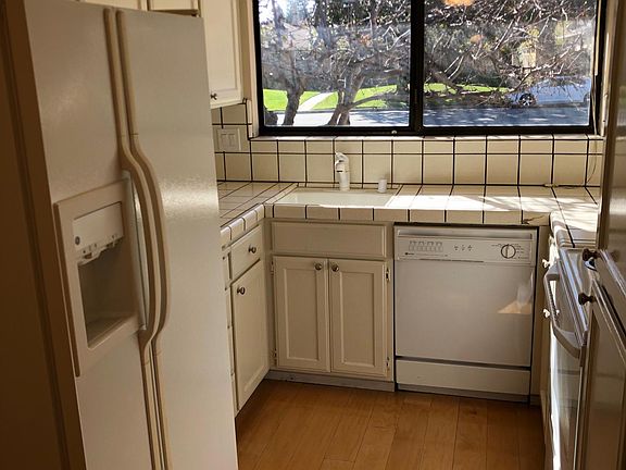 2nd image of 20439 Kirkmont Dr