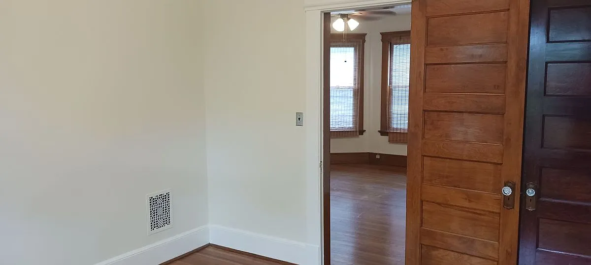 2 bed, 3.0 bath, 1134 sqft, $2,000 — Photo 1