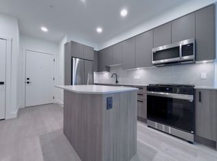 8230 208b St #B204, Langley, BC V2Y 0G3