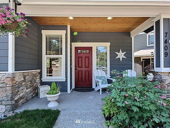 2nd image of 7409 NE 200th St