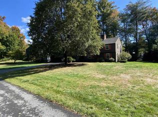 6 Concord Rd, Glenmont, NY 12077