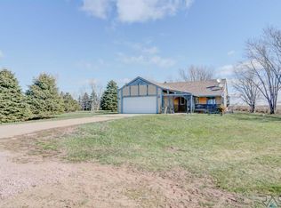 27438 Sd Highway 17, Lennox, SD 57039
