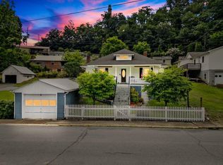 114 E River Mountain Rd, Glen Lyn, VA 24093