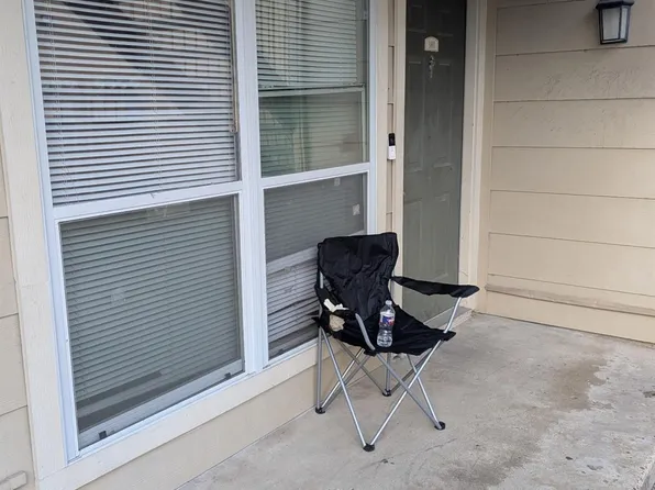8100 Creekbend Dr APT 181, Houston, TX 77071