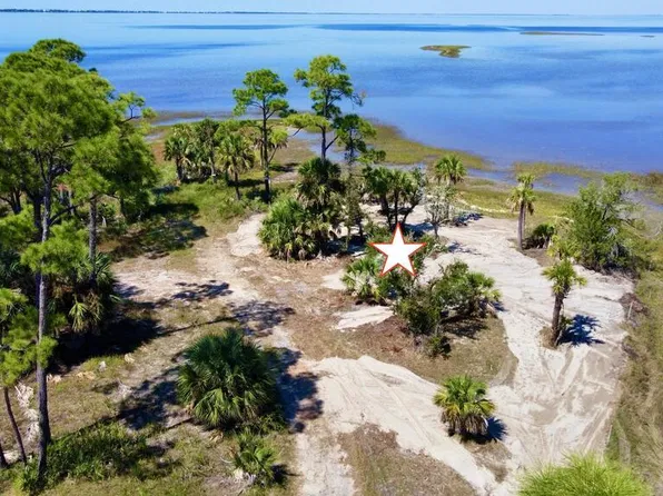 190 Eventide Dr, Pt Saint Joe, FL 32456