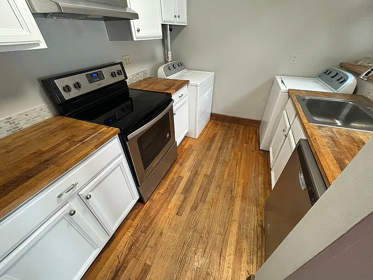 361 E Clayton St Residential Complex — Photo 2