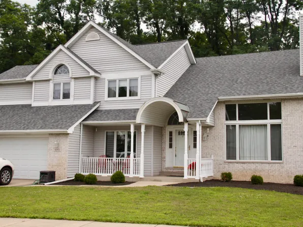 6851 Trailside Ave, Portage, IN 46368