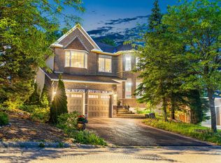 8 Glenrill Pl, Ottawa, ON K2M2T6