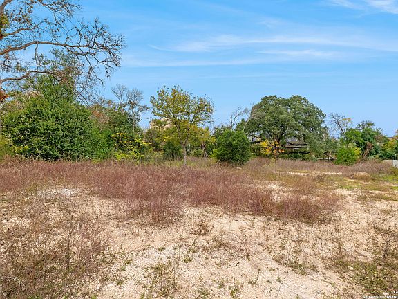 3rd image of 8226 Country Lane Ct
