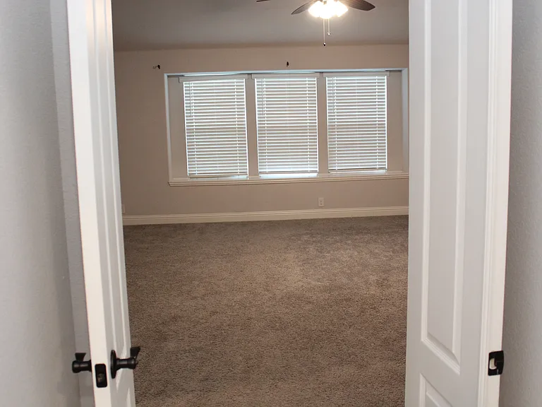 1221 Verheyden Dr — Photo 14