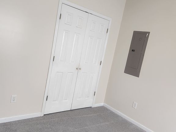 2nd image of 5403 Robinson Ln