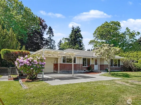 10749 30th Ave NE, Seattle, WA 98125