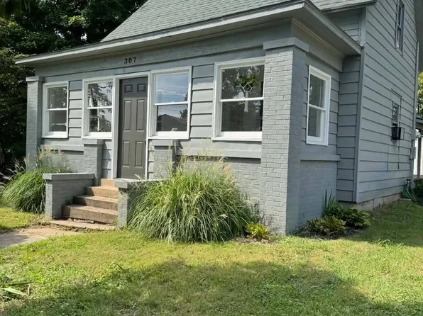 307 W Church St, West Salem, IL 62476
