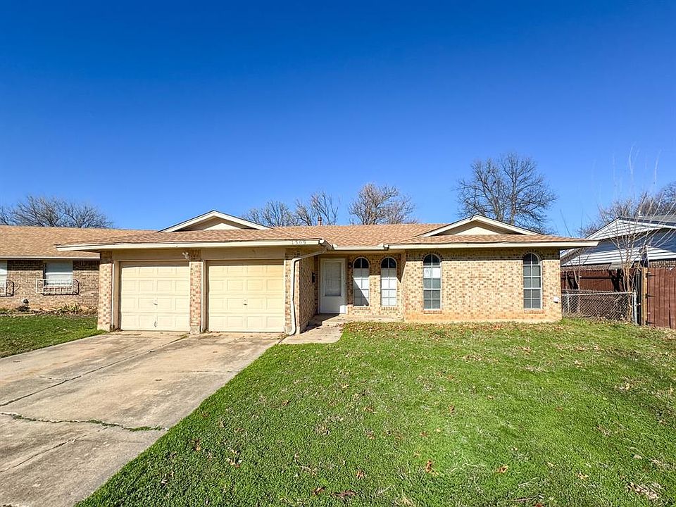 1st image of 1309 Columbia Cir