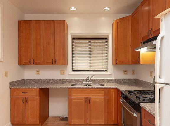2nd image of 3401 S Western Ave #1